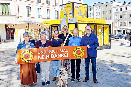 Katharina Steininger (Vilshofen) und Maria Schöfberger (Haarbach), Kreistagsfraktionsvorsitzende und Gemeinderätin Agnes Becker (Wegscheid), Stadträtin Diane Mohrhauer (Vilshofen), Kreis- und Gemeinderat Walter Dankesreiter (Windorf) und Bezirksrat Urban Mangold (Passau)
